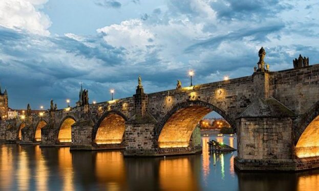 Retour Amsterdam Praag Retour Amsterdam Praag