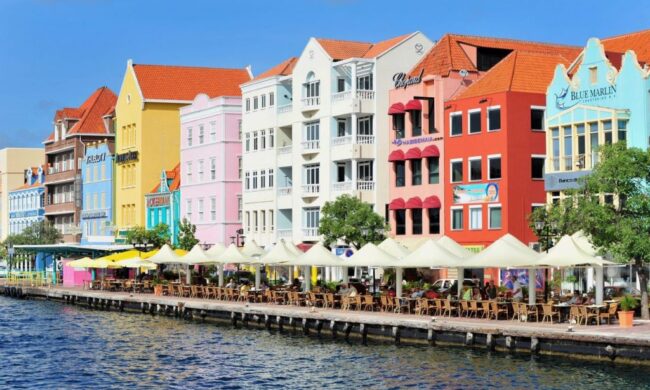 TIME TO SMILE Chogogo Dive & Beach Resort Jan Thiel Baai Curacao