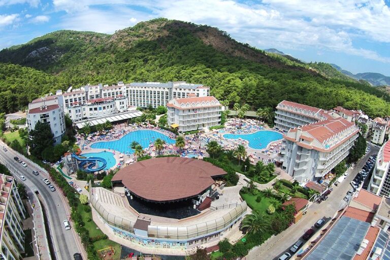 Green Nature Resort & Spa