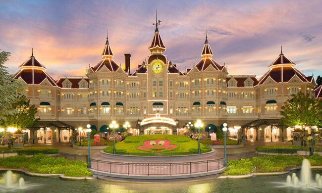disneyland-hotel disneyland-hotel