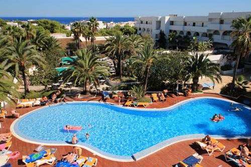 Dagaanbieding - Zonvakantie Mallorca - Aparthotel Club Martha's voor 215.00