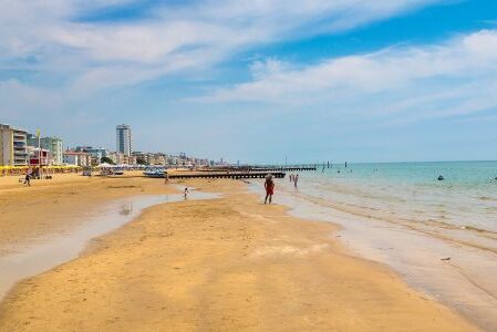 Dagaanbieding 8 of 15 dagen aan de Adriatische kust bij de romantische stad Venetië incl. ontbijt