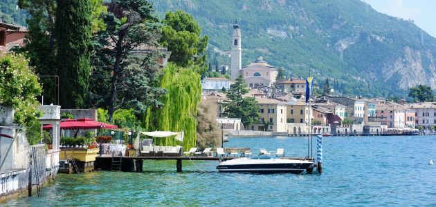 Dagaanbieding 5 of 8 dagen halfpension in 3*-hotel met uitzicht op het Gardameer