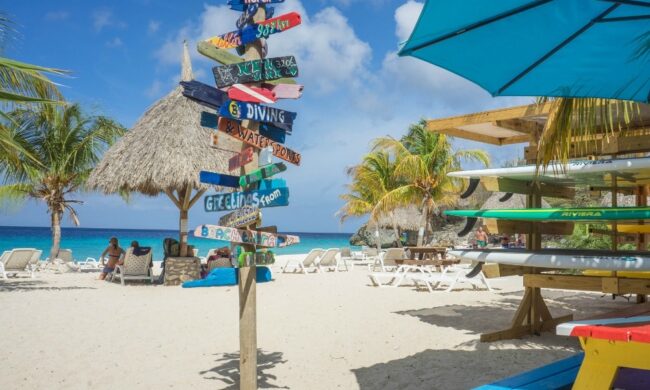willemstad-curacao-strand