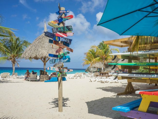willemstad-curacao-strand