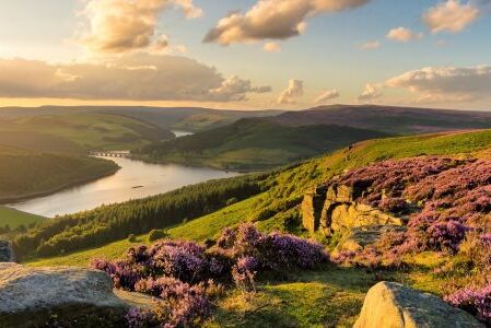 Dagaanbieding Ontdek het Peak District in Noordwest-Engeland bij Nottingham vanuit een 4*-hotel incl. ontbijt en retourovertocht