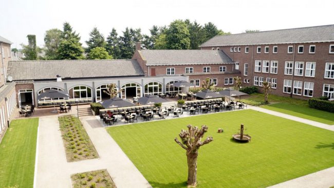 Dagaanbieding 3 dagen in nieuw hotel gevestigd in voormalig klooster nabij de Peel incl. ontbijt en 3-gangendiner Dagaanbieding 3 dagen in nieuw hotel gevestigd in voormalig klooster nabij <b>de Peel</b> incl. ontbijt en 3-gangendiner