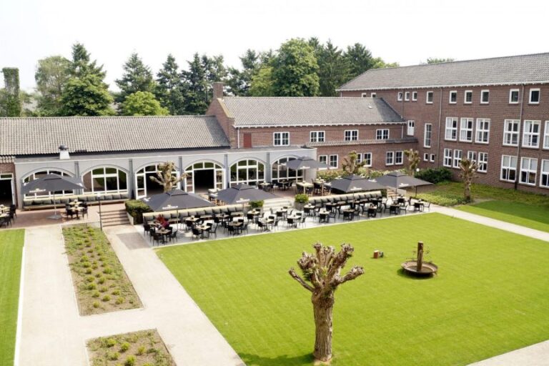 Dagaanbieding 3 dagen in nieuw hotel gevestigd in voormalig klooster nabij <b>de Peel</b> incl. ontbijt en 3-gangendiner