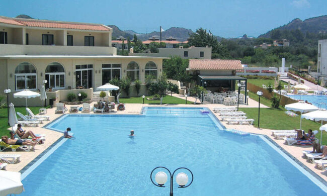 Summerland Hotel & Bungalows