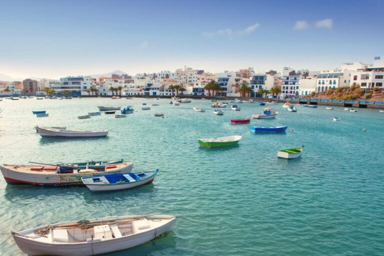 Dagaanbieding 8 of 15 dagen genieten op het Spaanse eiland <b>Lanzarote</b> in een studio incl. autohuur