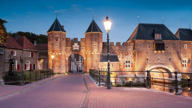 Dagaanbieding 4 dagen 4*-Van der Valk hotel tussen <b>Amersfoort</b> en <b>Utrecht</b> incl. ontbijt