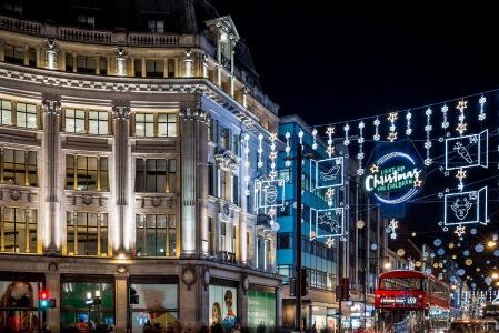 Dagaanbieding Kerstshoppen in het prachtige Londen incl. retourovertocht met gratis upgrade naar buitenhut en treinticket